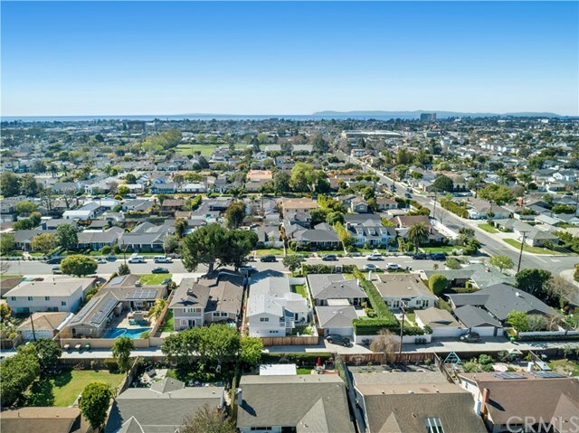 Property Photo: 416 Flower Street CA 92627