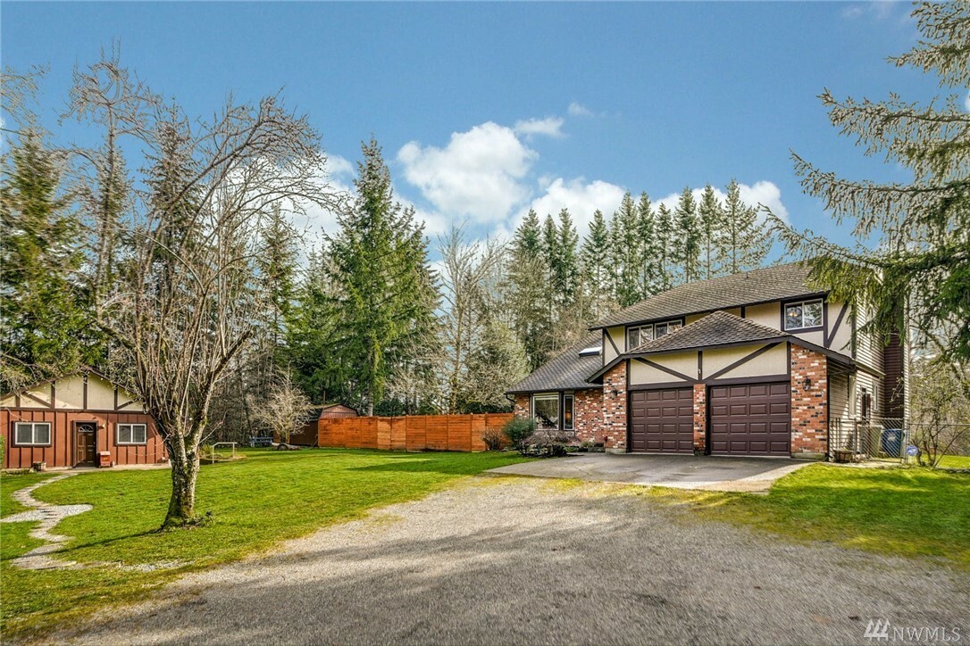 Property Photo:  20623 SE 232nd St  WA 98038 