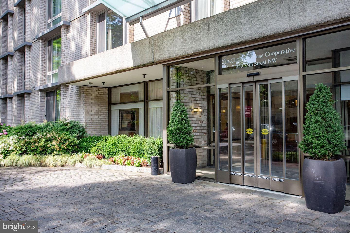 Property Photo: 950 25th Street NW 605N DC 20037