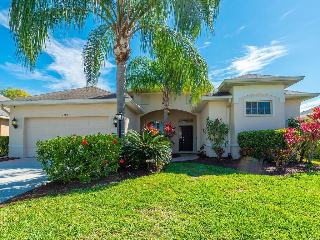 Property Photo:  7405 Arrowhead Run  FL 34202 