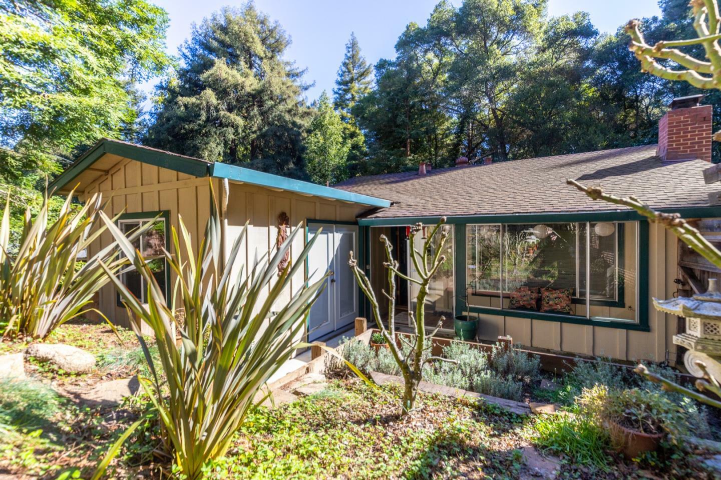 Property Photo:  425 Saint Francis Drive  CA 95006 