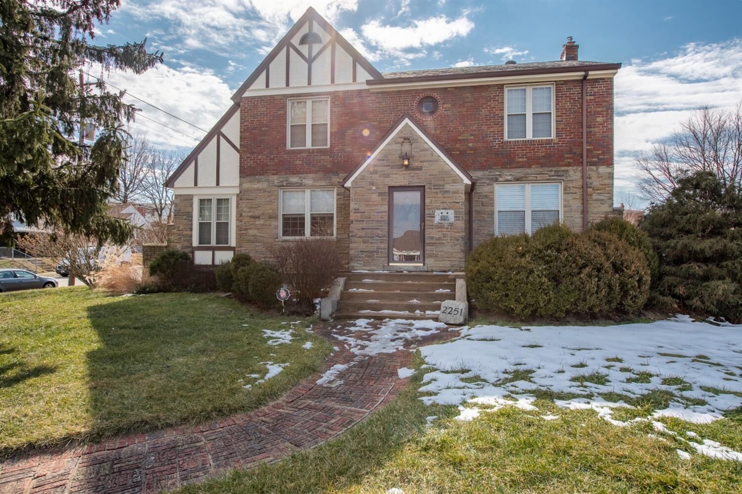 Property Photo:  2251 Glenside Ave  OH 45212 