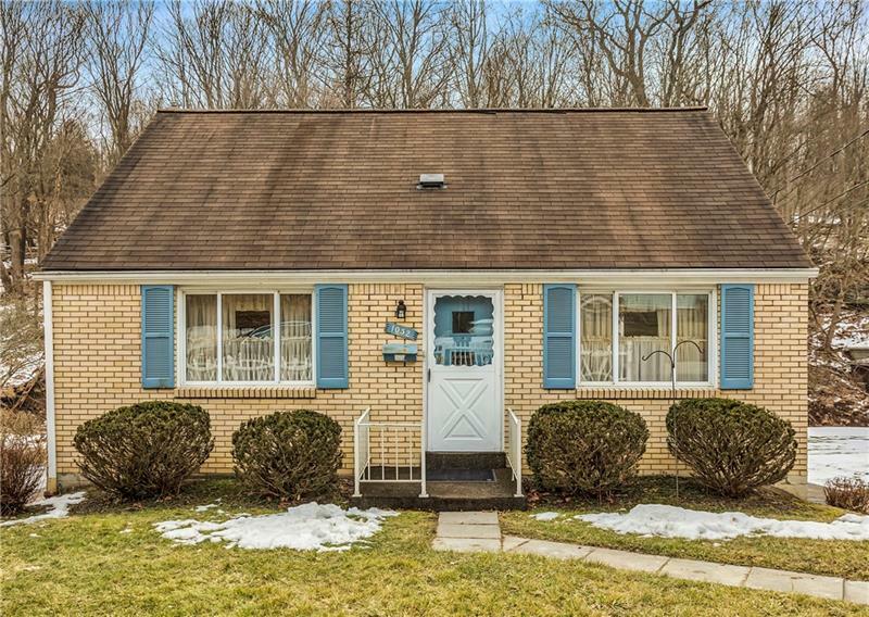 Property Photo:  1052 Universal Rd  PA 15235 