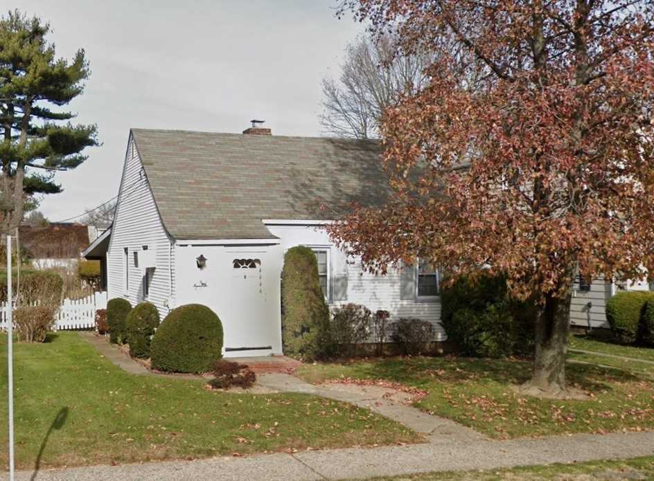 Property Photo: 611 Hillside Avenue NY 11040