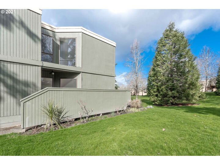 1554 NW Midlake Ln  Beaverton OR 97006 photo