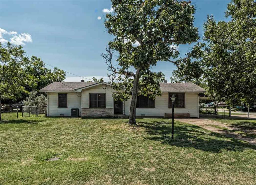 Property Photo:  1608 Old Dallas Road  TX 76705 