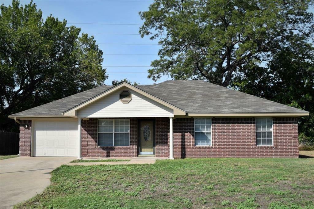 Property Photo:  401 Mahon Hollow Drive  TX 76704 