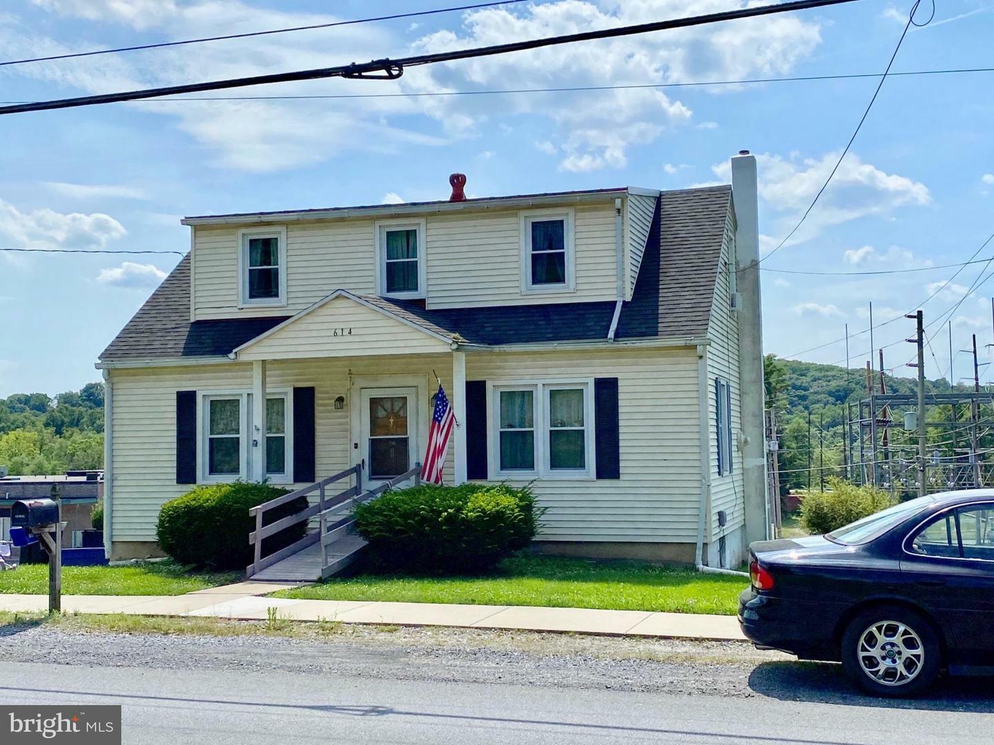 Property Photo:  614 S 4th Street  PA 19526 