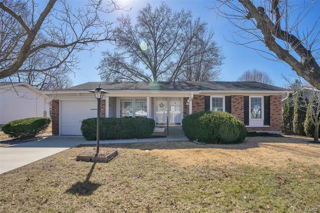 Property Photo: 1440 El Centro Drive 63031