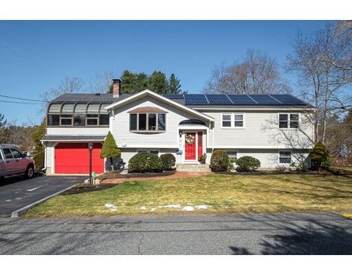 Property Photo:  25 King St  MA 02072 