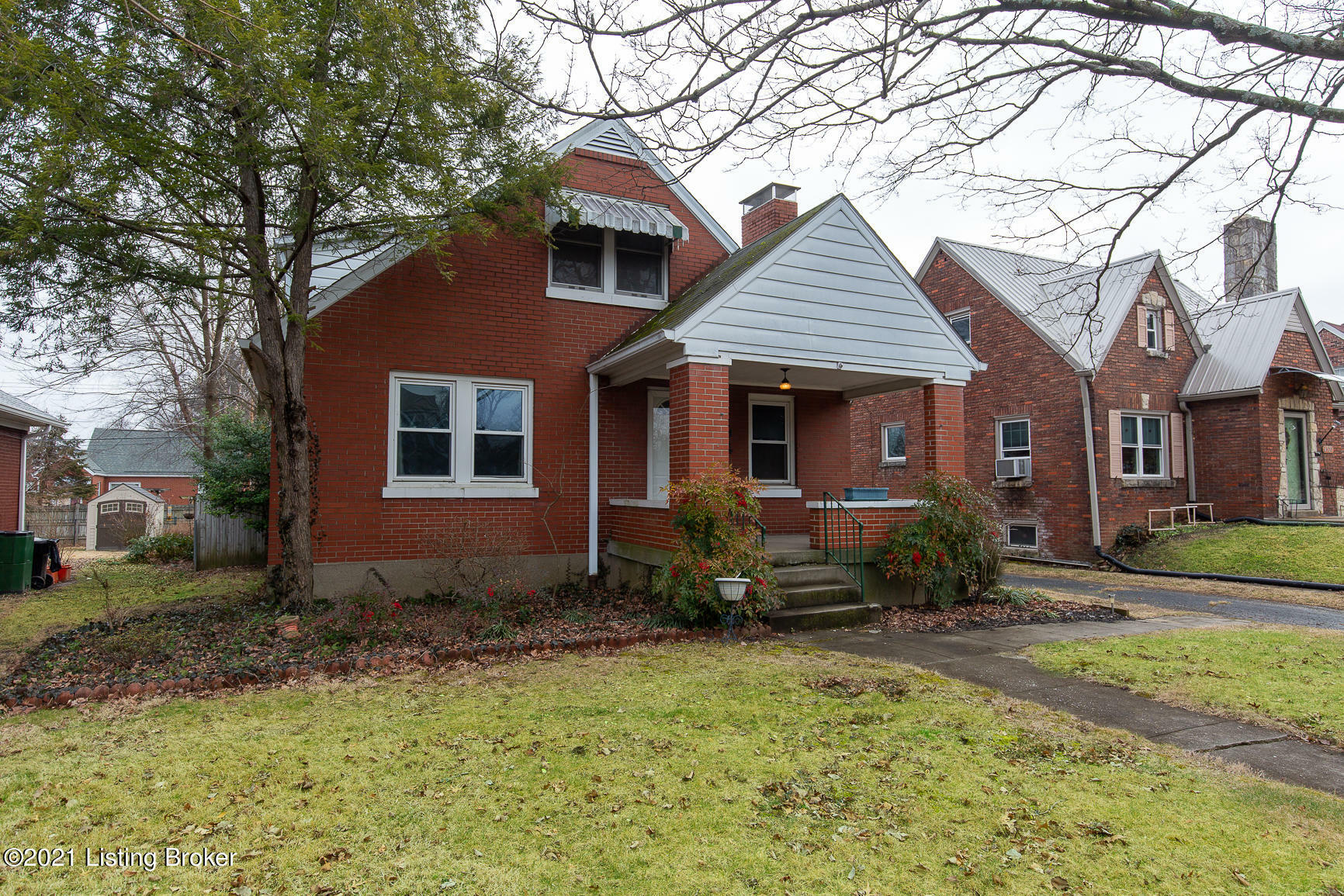 Property Photo:  4519 S 2nd St  KY 40214 