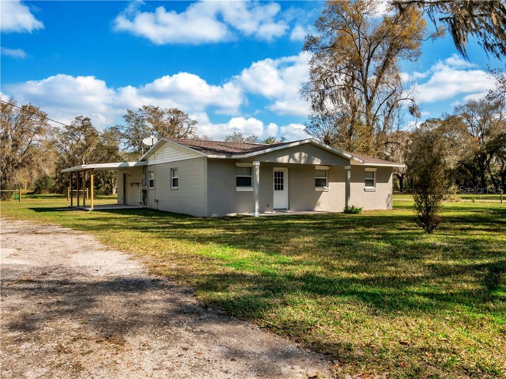 Property Photo:  11461 Old Dade City Road  FL 33810 