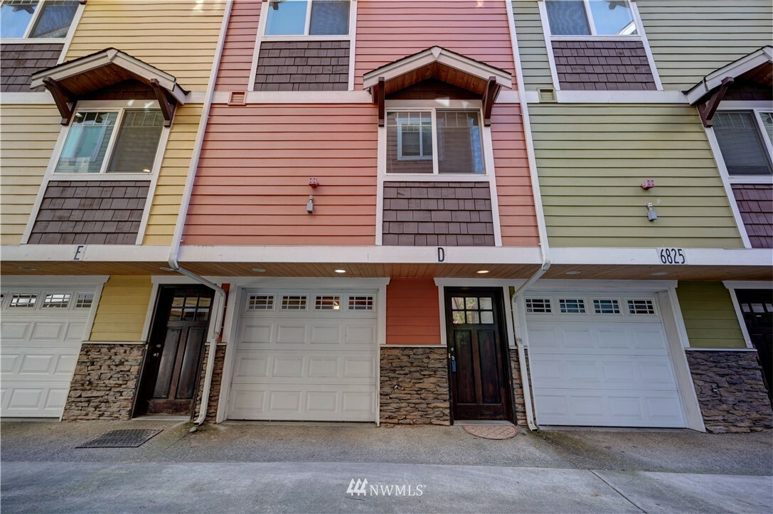 6825 Weedin Place NE D  Seattle WA 98115 photo