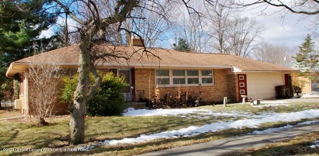 Property Photo:  500 Vanderveen Drive  MI 48854 