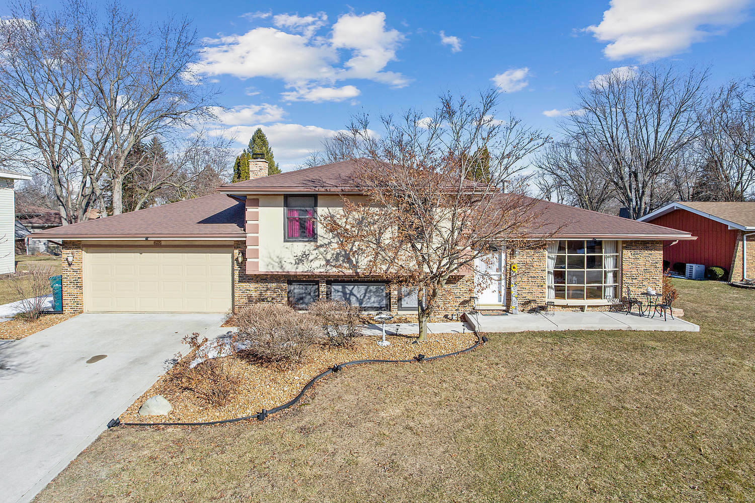 Property Photo:  618 Edgebrook Drive  IL 60404 