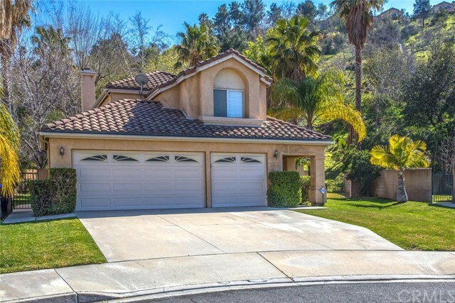 Property Photo:  863 W W. Ridge View Ct.  CA 92407 