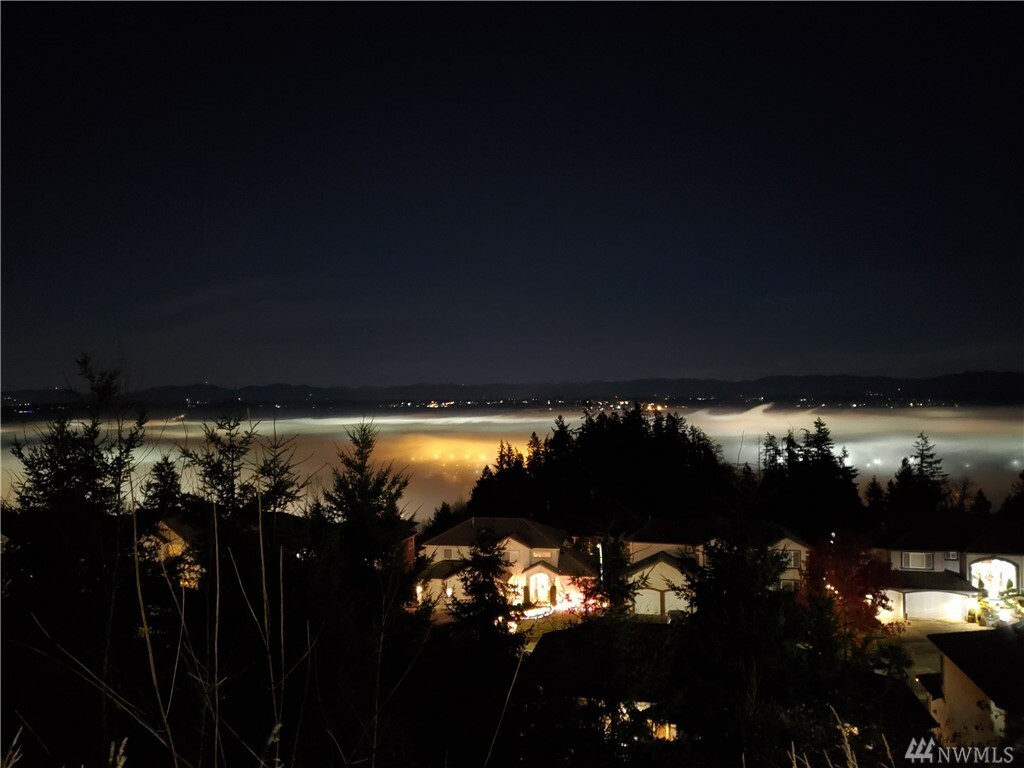 Property Photo: 1104 V St NW WA 98001