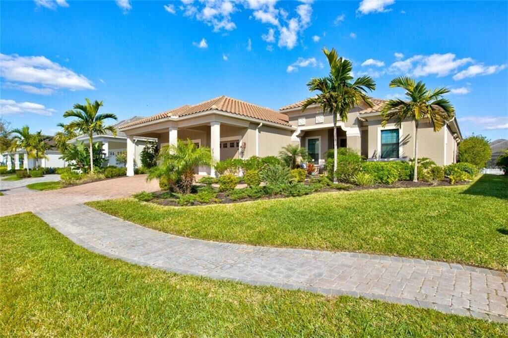 Property Photo: 591 Mast Drive FL 34208