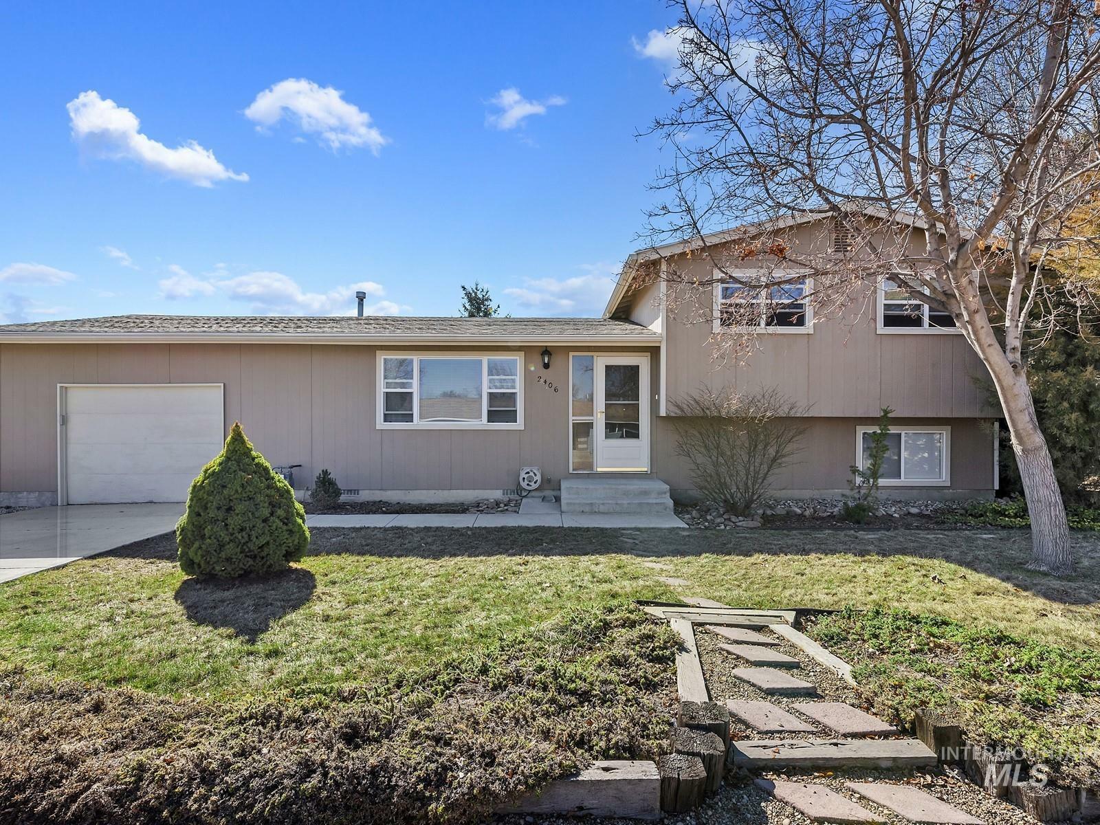 Property Photo:  2406 Alder Street  ID 83605 