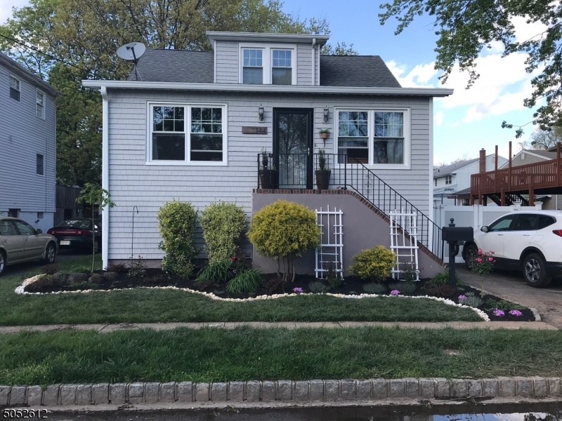 Property Photo:  144 Hart St  NJ 07066 