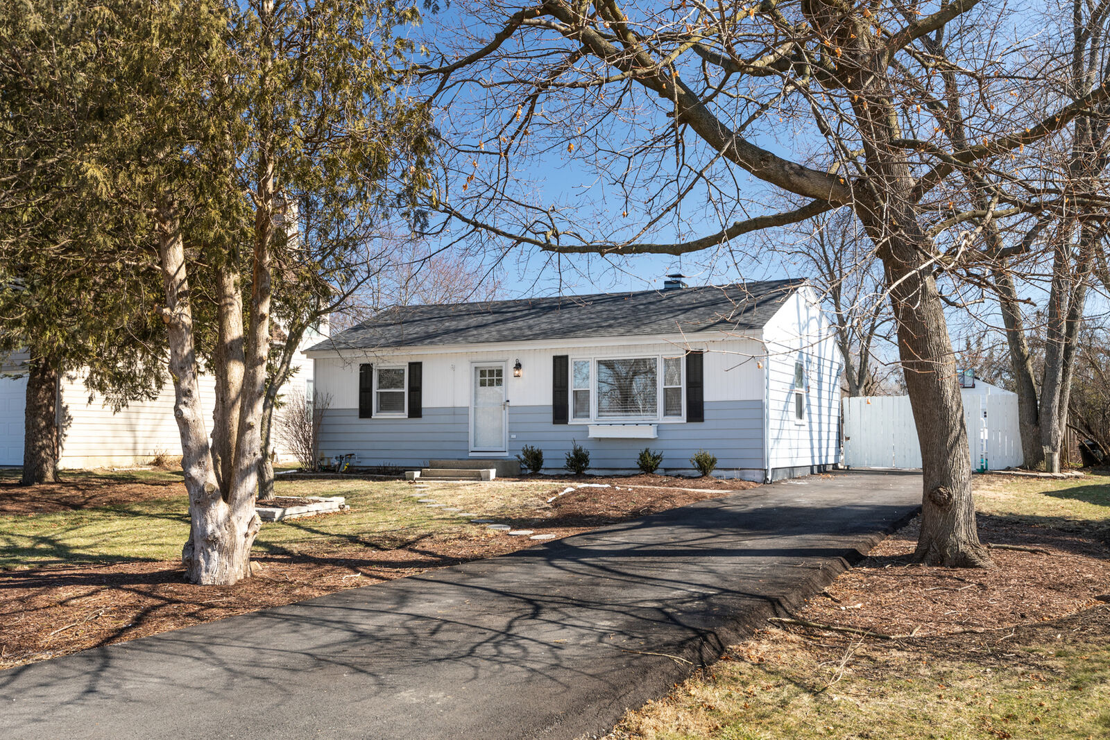 Property Photo:  5S469 Sherman Avenue  IL 60563 