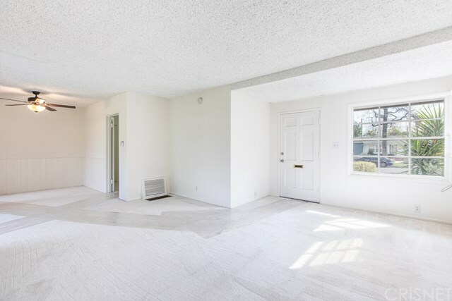 Property Photo:  6839 Yarmouth Avenue  CA 91335 