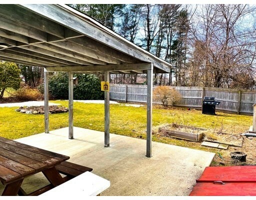 Property Photo: 15 Westernview Dr MA 01028