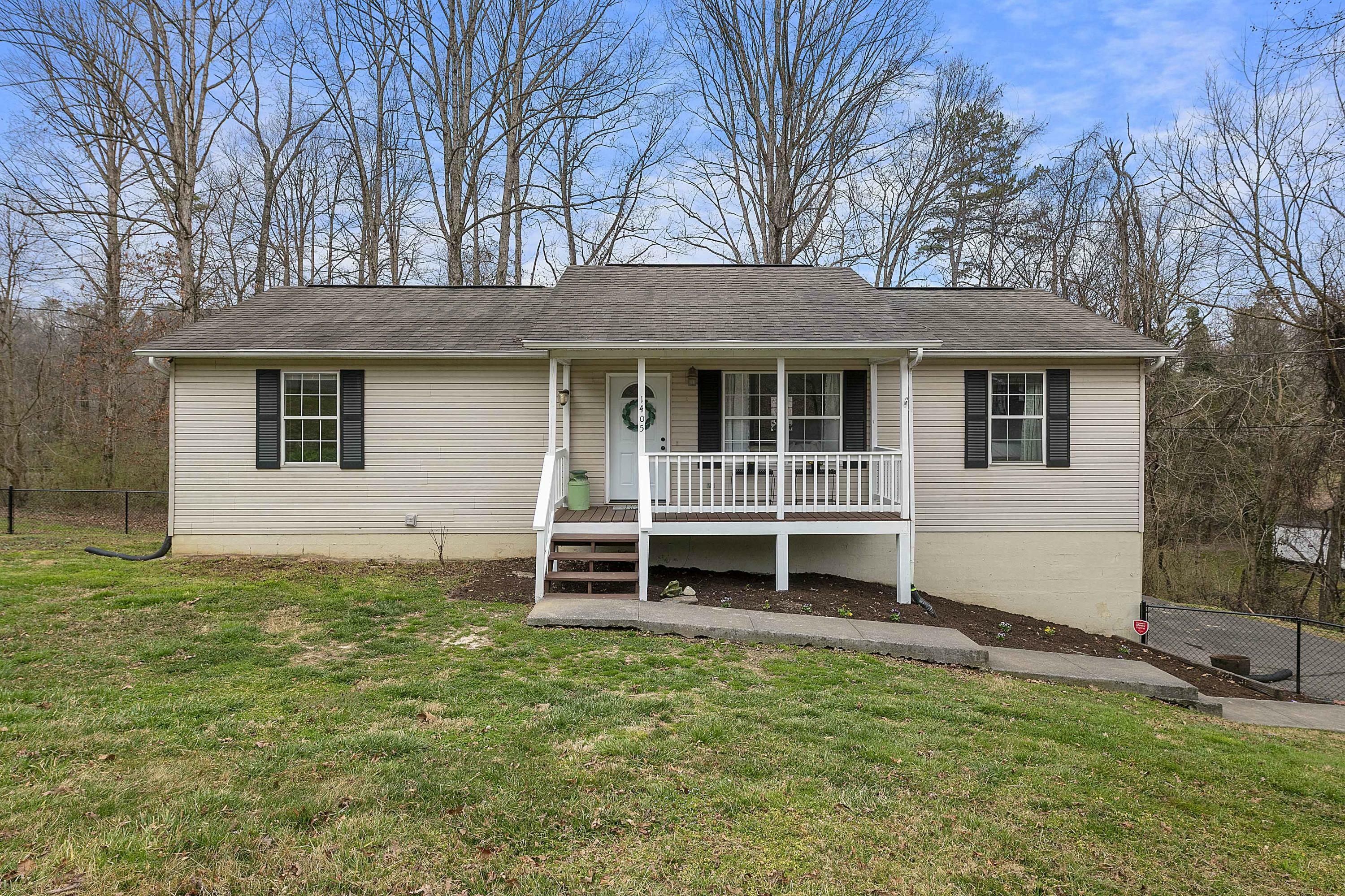 Property Photo:  1405 Parkridge Drive  TN 37924 