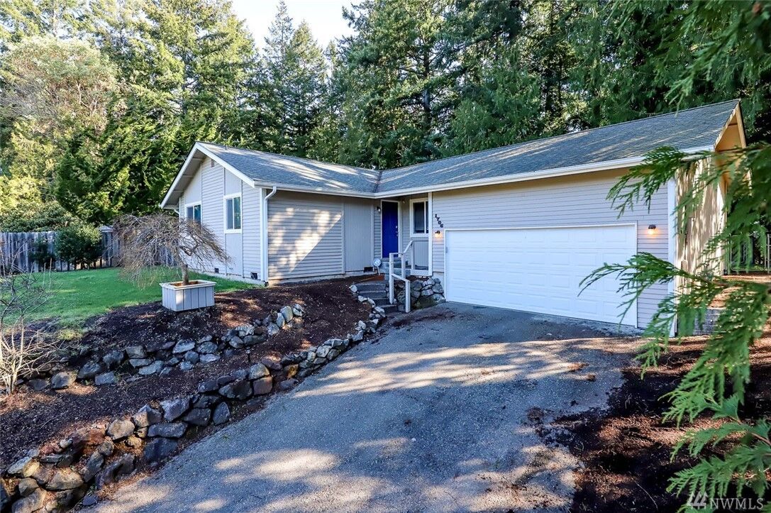 Property Photo:  1706 Bertha Ave NW  WA 98312 