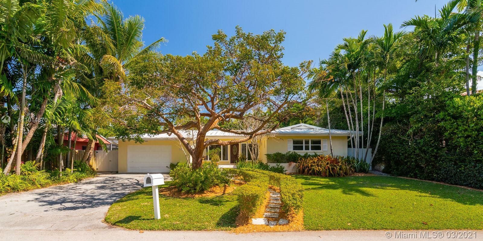 Property Photo: 335 Greenwood Dr FL 33149