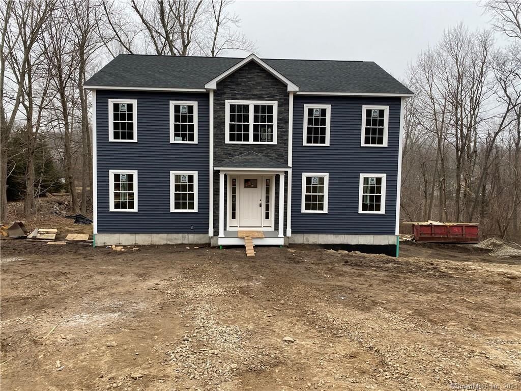 Property Photo:  4 Aspen Lane  CT 06483 