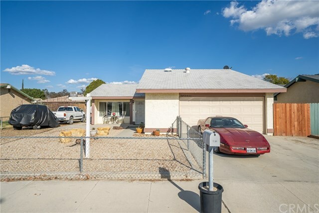 835 S Camino Los Banos  San Jacinto CA 92583 photo