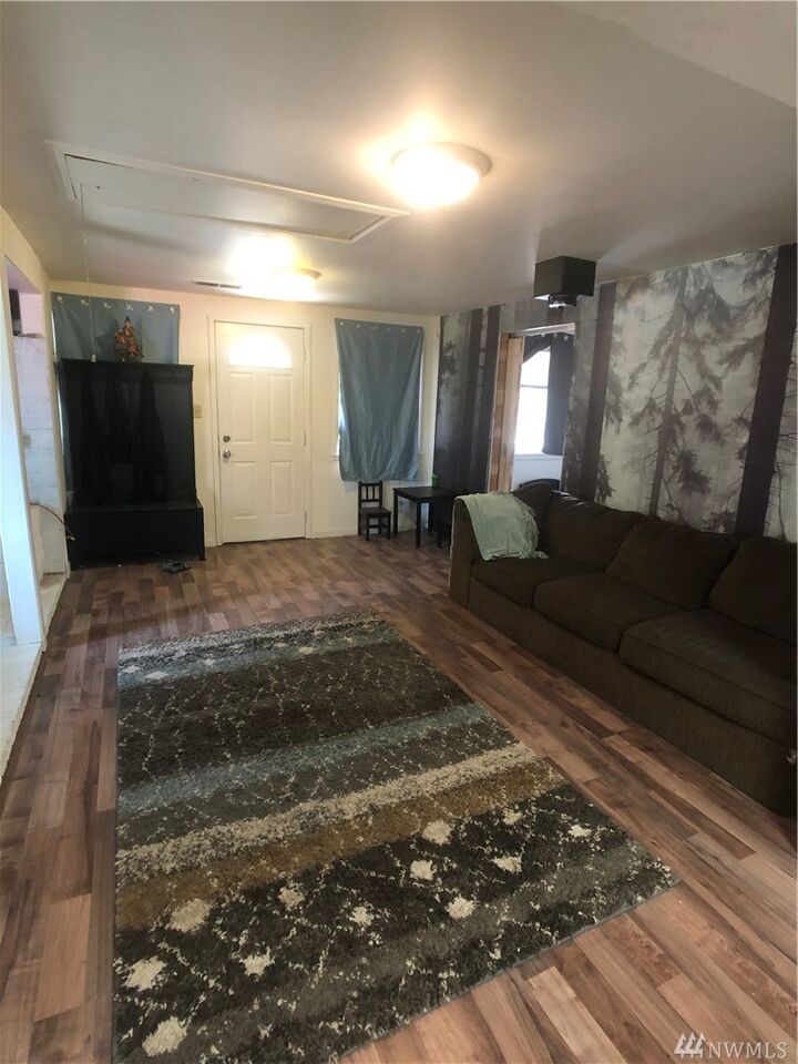 Property Photo: 100 Spur Rd WA 98855