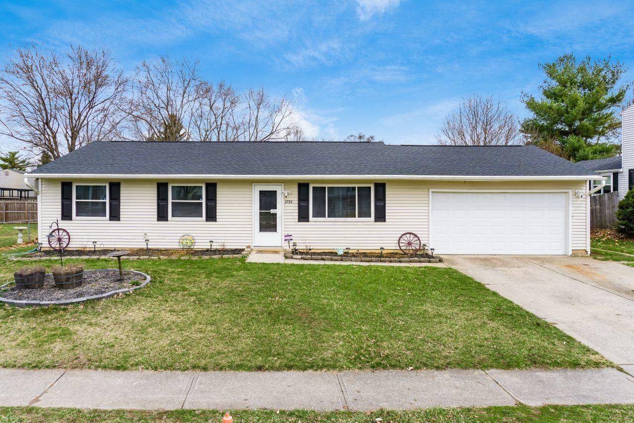 Property Photo:  3784 Hendron Road  OH 43125 