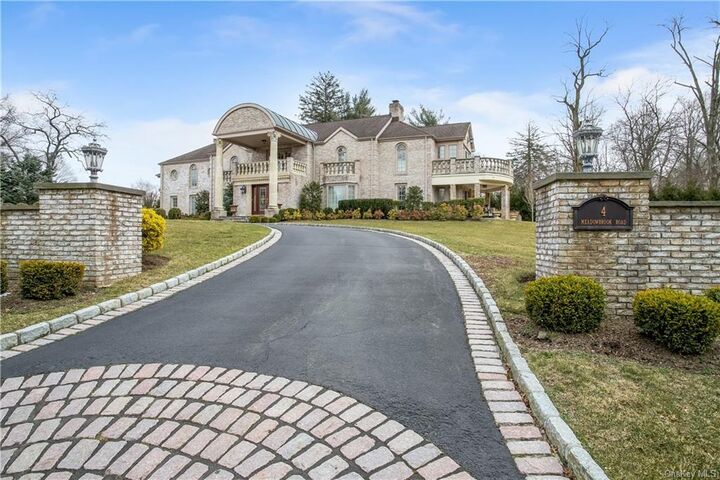 4 Meadowbrook Road  White Plains NY 10605 photo