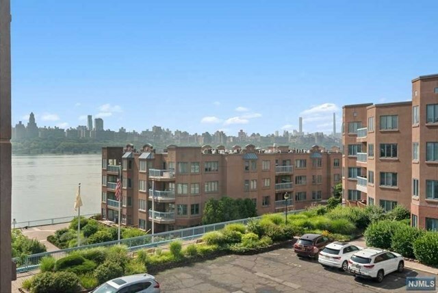Property Photo: 505 Penn Court 505 NJ 07020
