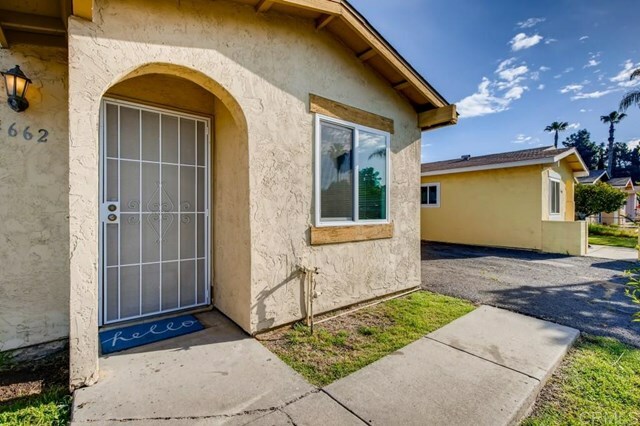 Property Photo:  4662 Calle Del Palo  CA 92057 