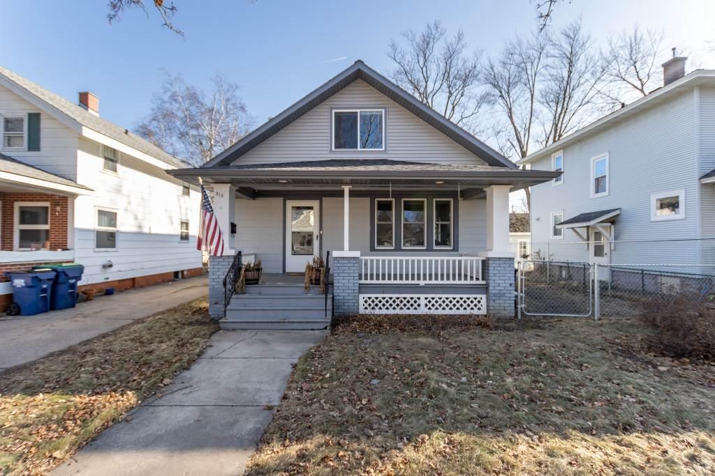 Property Photo: 819 Single Avenue WI 54403