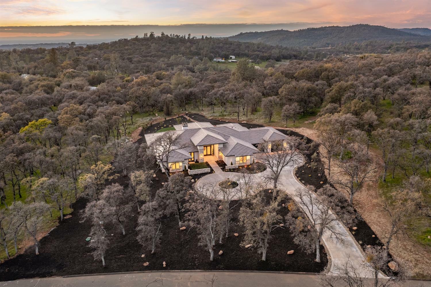 Property Photo: 10140 Coyote Ridge Court CA 95602