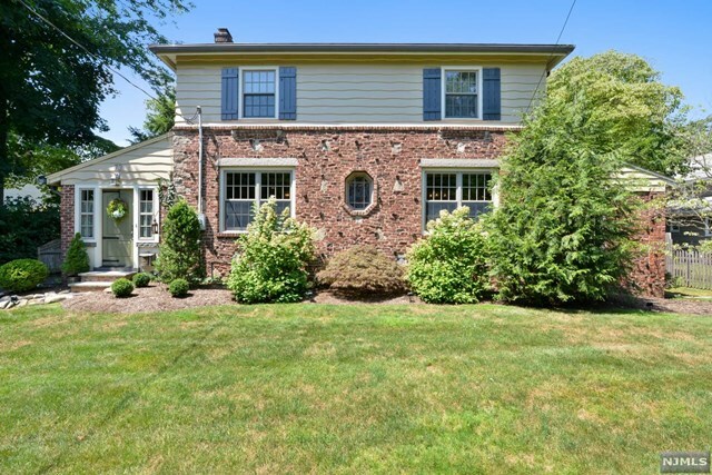 Property Photo:  73 Kinderkamack Road  NJ 07642 