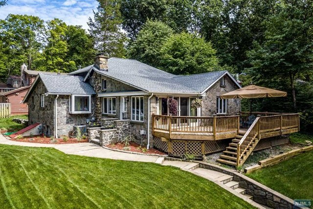 Property Photo: 170 Cupsaw Drive NJ 07456