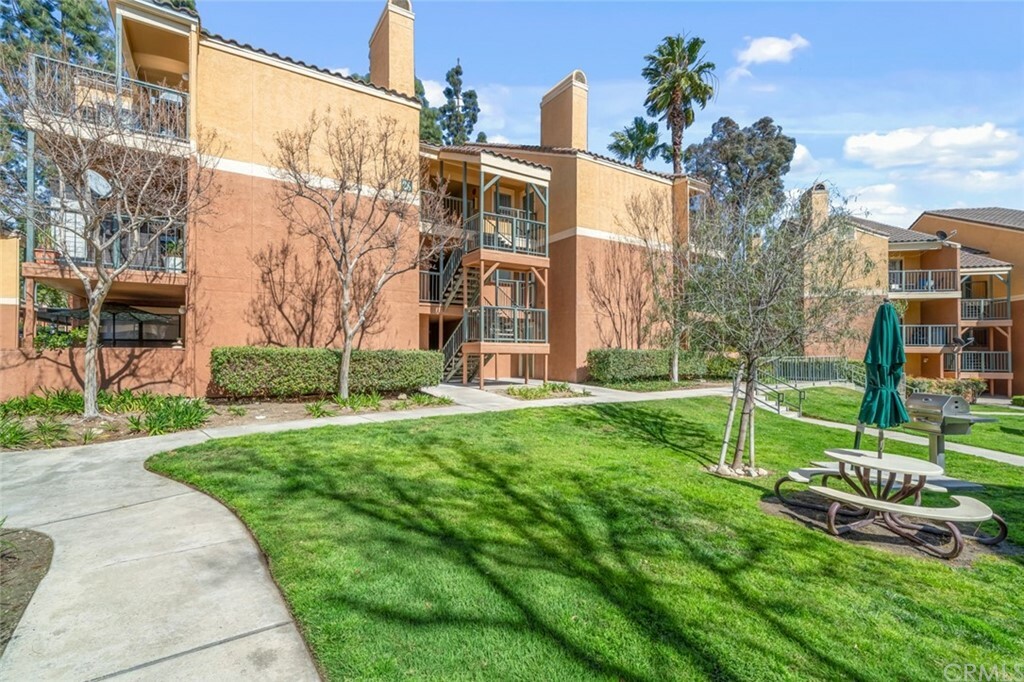 Property Photo:  10655 Lemon Avenue 2812  CA 91737 