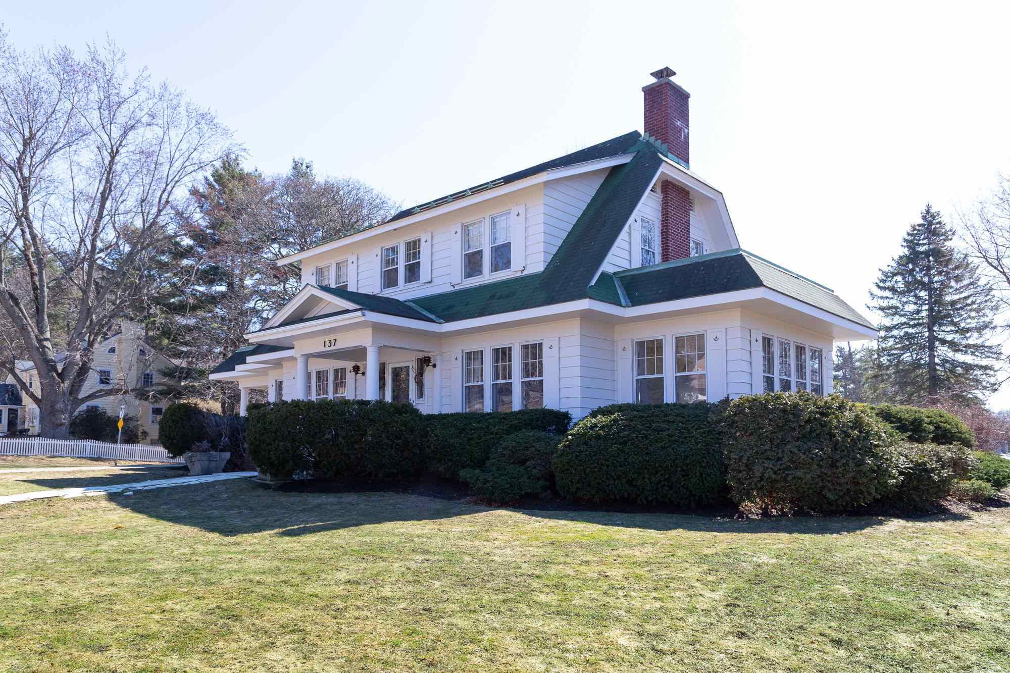 Property Photo:  137 Ledge Road  VT 05401 