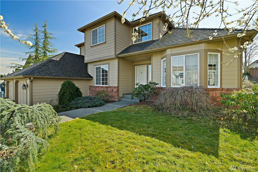 Property Photo:  1906 31st Ave SE  WA 98374 