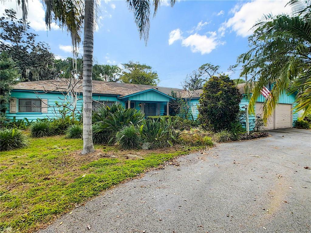 Property Photo:  33329 Lakeshore Drive  FL 32778 