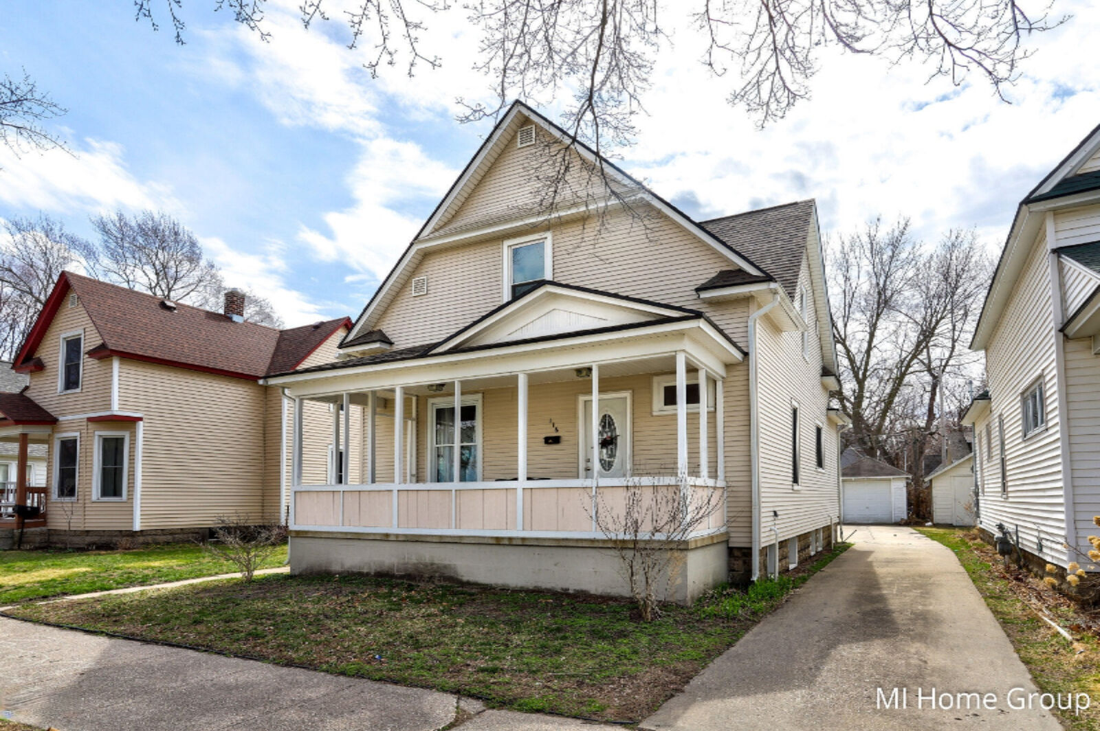 Property Photo:  116 E 18th Street  MI 49423 