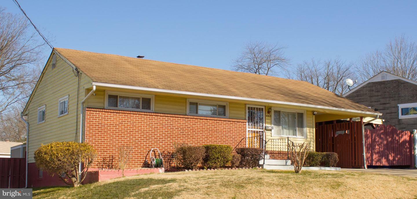 Property Photo:  4303 Elizabeth Street  MD 20853 