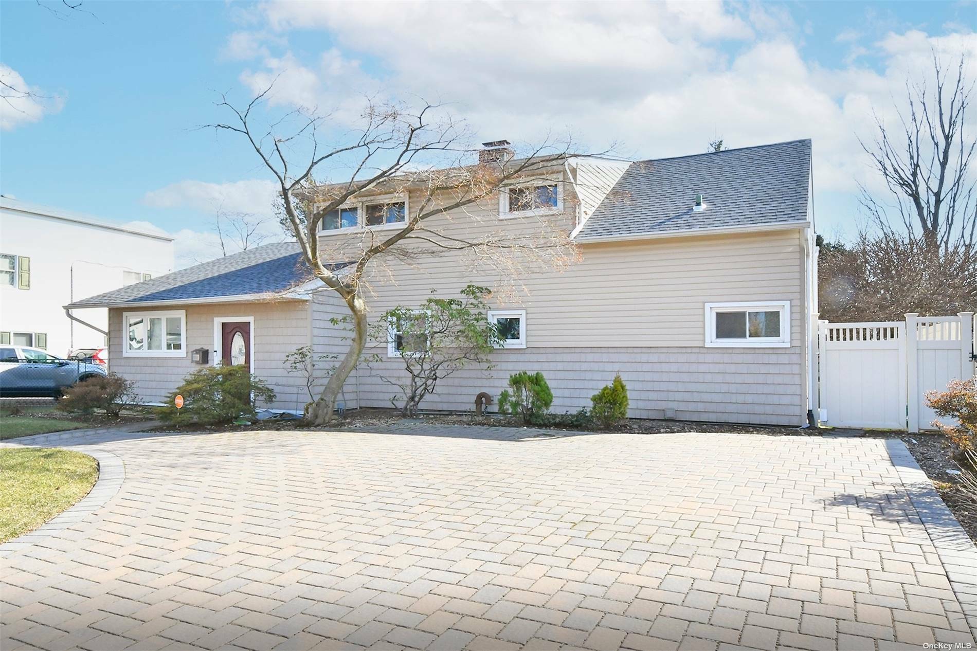 Property Photo:  42 Haymaker Lane  NY 11756 