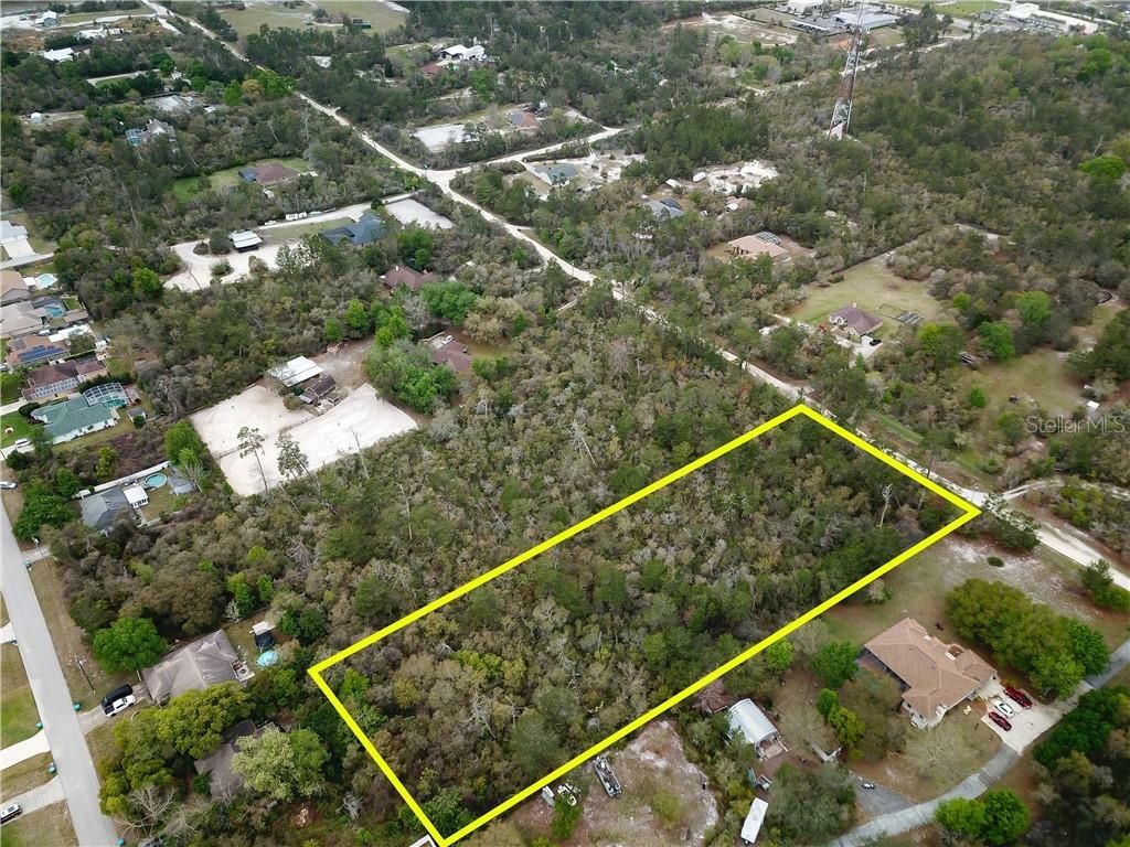 Property Photo: 3255 Red Fox Drive FL 32725