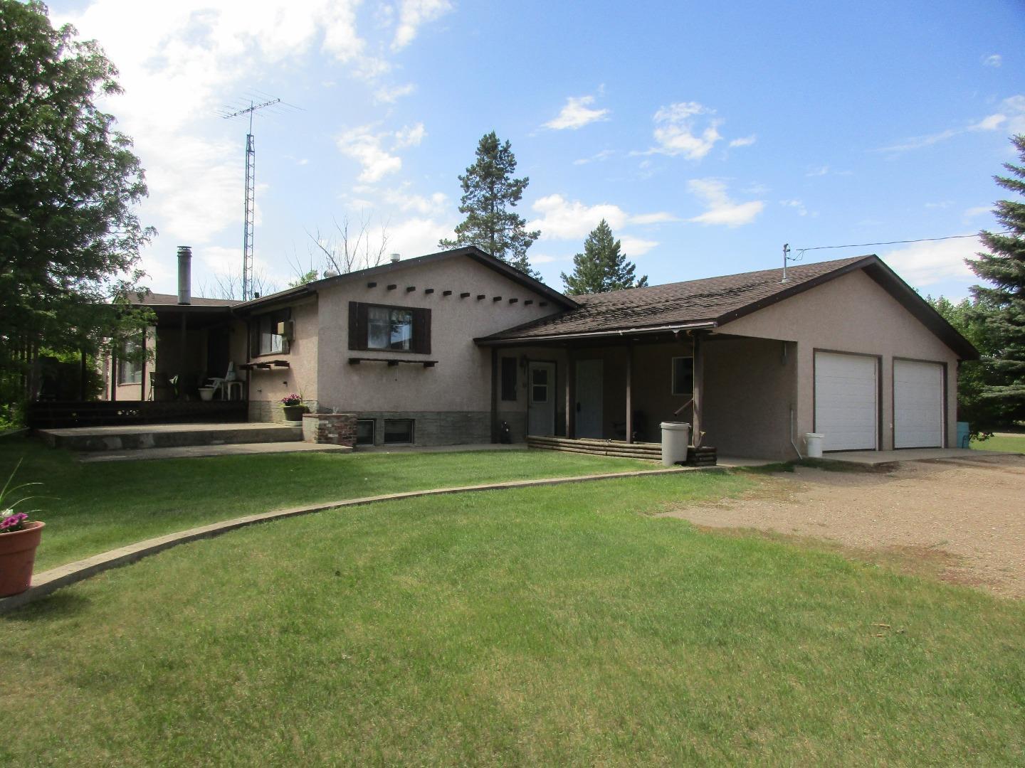 Property Photo:  19207 Township Road 39-0  AB T0C 2L0 